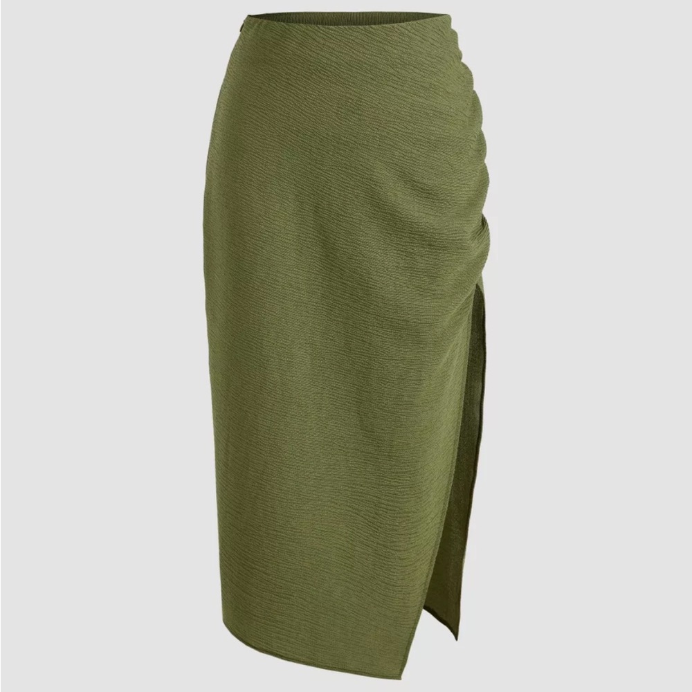 Sold Texture Slit Midi Skirt